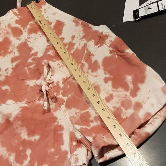 Planet Motherhood Coral Tie Dye Bib Short Overalls - Picture 10 of 11